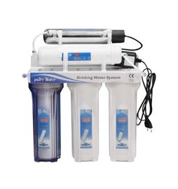 Sistema bianco di filtrazione dell'acqua di osmosi inversa di colore con la cartuccia di filtro UV